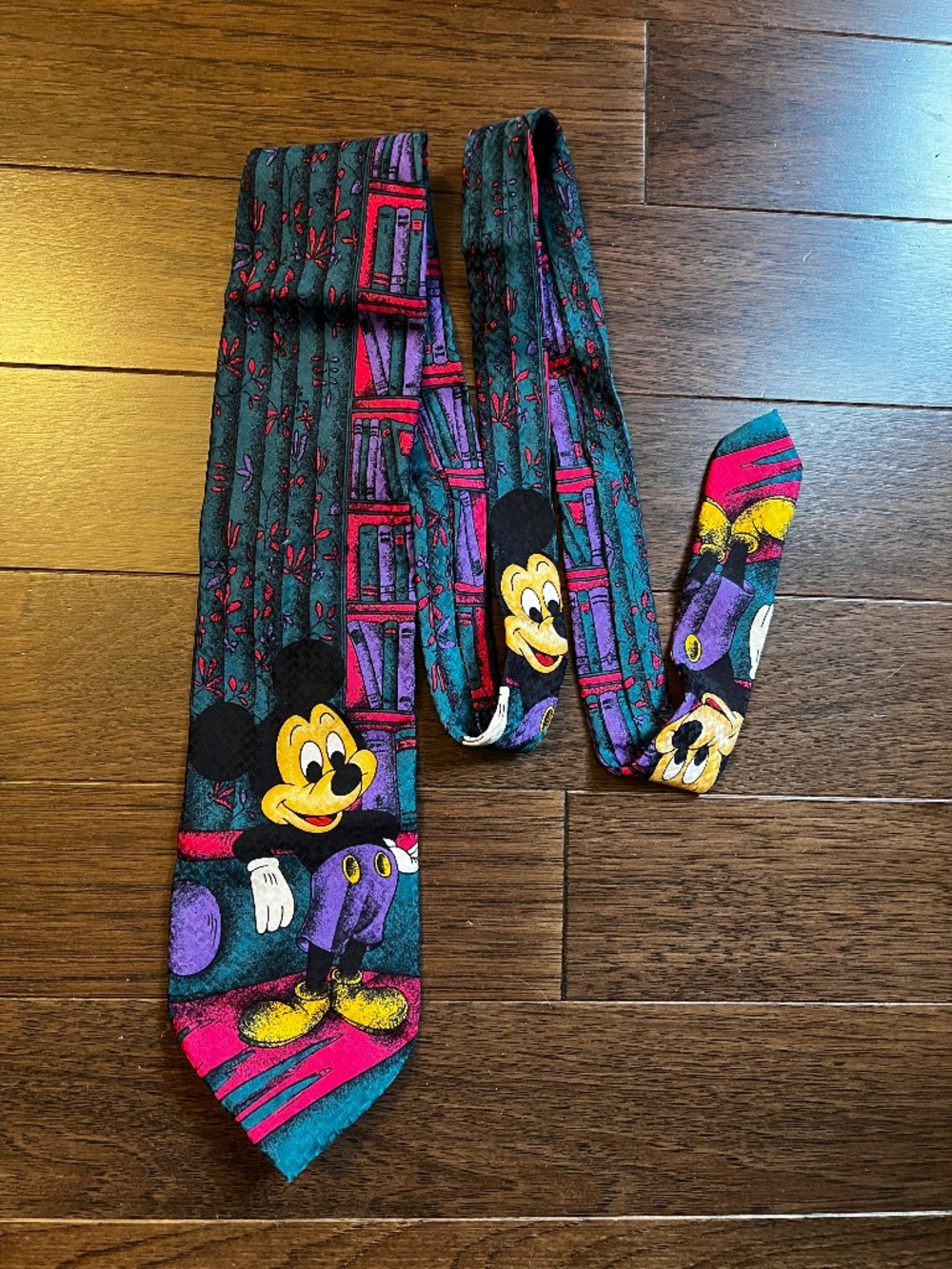 Vintage 90's Disney Mickey Mouse Bookshelf Silk Tie Hand Made in Italy